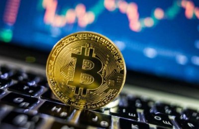 比特币突破21000美元,加密货币总市值重回万亿美元