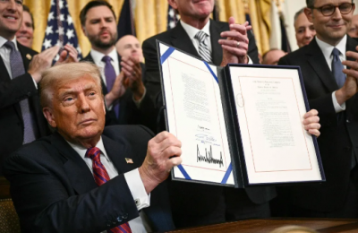 美国总统特朗普签署稳定币相关法案